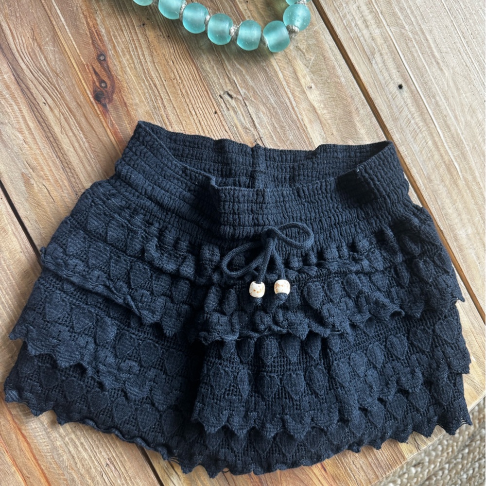 Blanco By Nature - Black Ruffled Mini Skirt